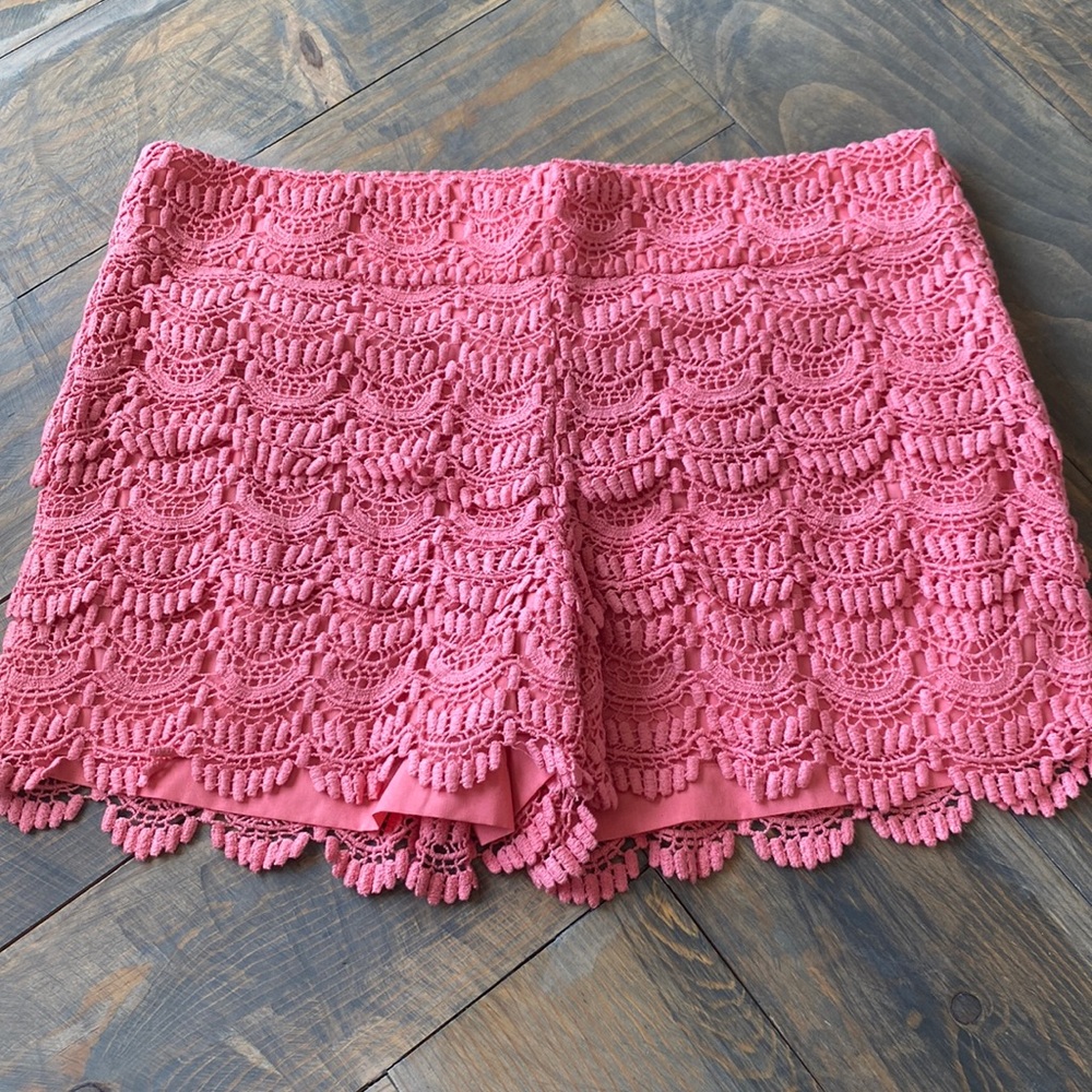 Women’s lace shorts, LOFT, size 6, color: coral
